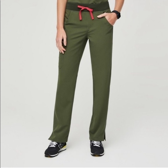 LIMITED EDITION FIGS KADE SCRUB PANTS-DARK OLIVE IN SIZE PETITE MEDIUM - Picture 13 of 13
